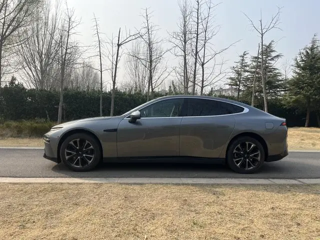 Xpeng Xiaopeng P7 586E