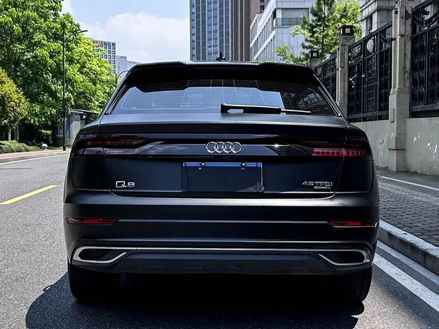 Audi Audi Q8 45 TFSI luxury Elegant Type