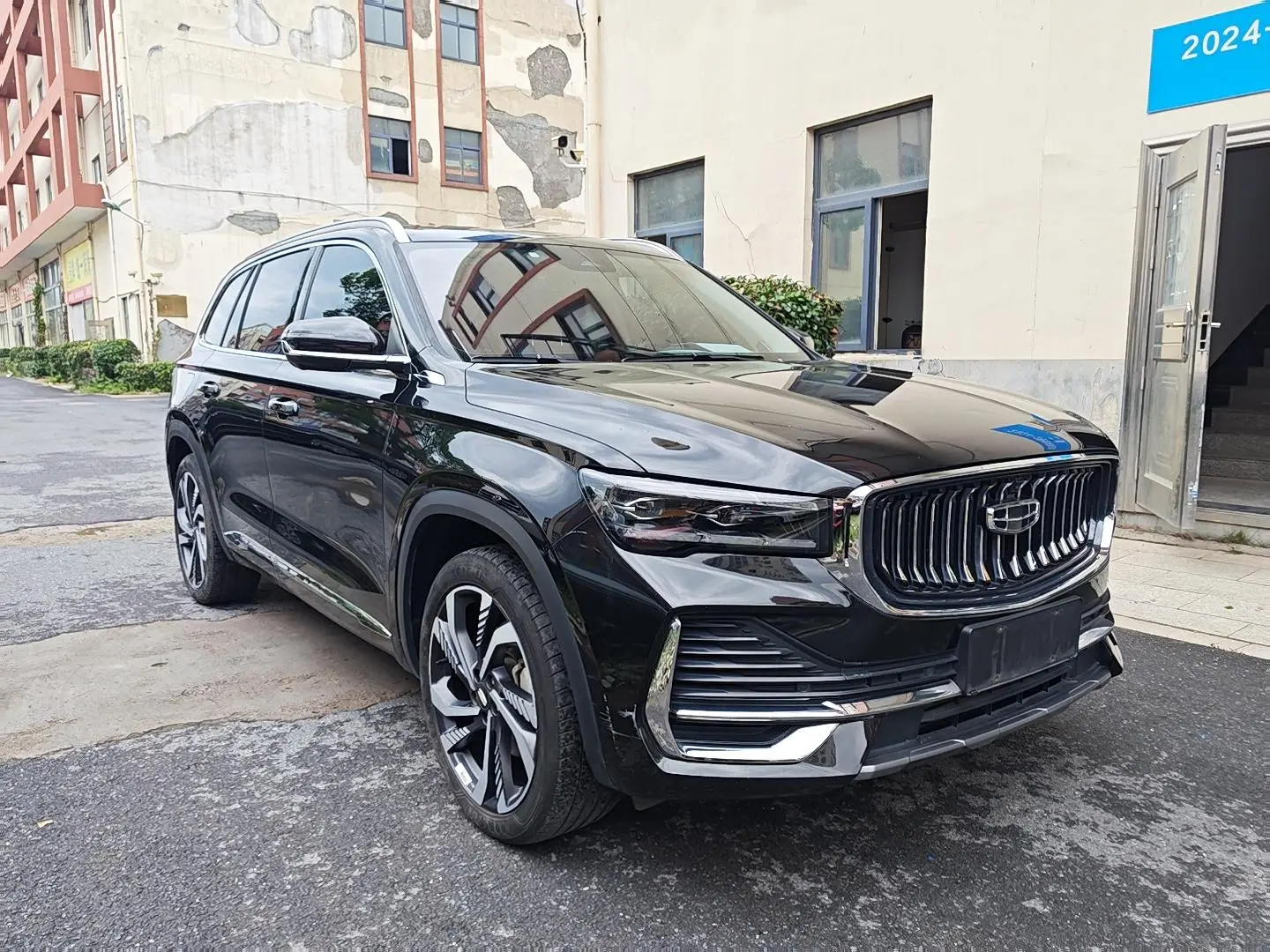 Geely Xingyue L 2.0TD high-power automatic two-wheel drive flagship type
