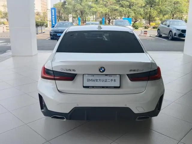 BMW BMW 3 Series 320Li M sports suit