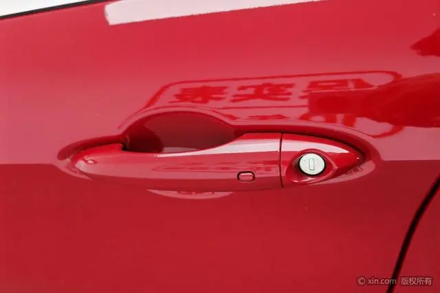 Alfa Romeo Stelvio 2.0T 280HP Deluxe Edition