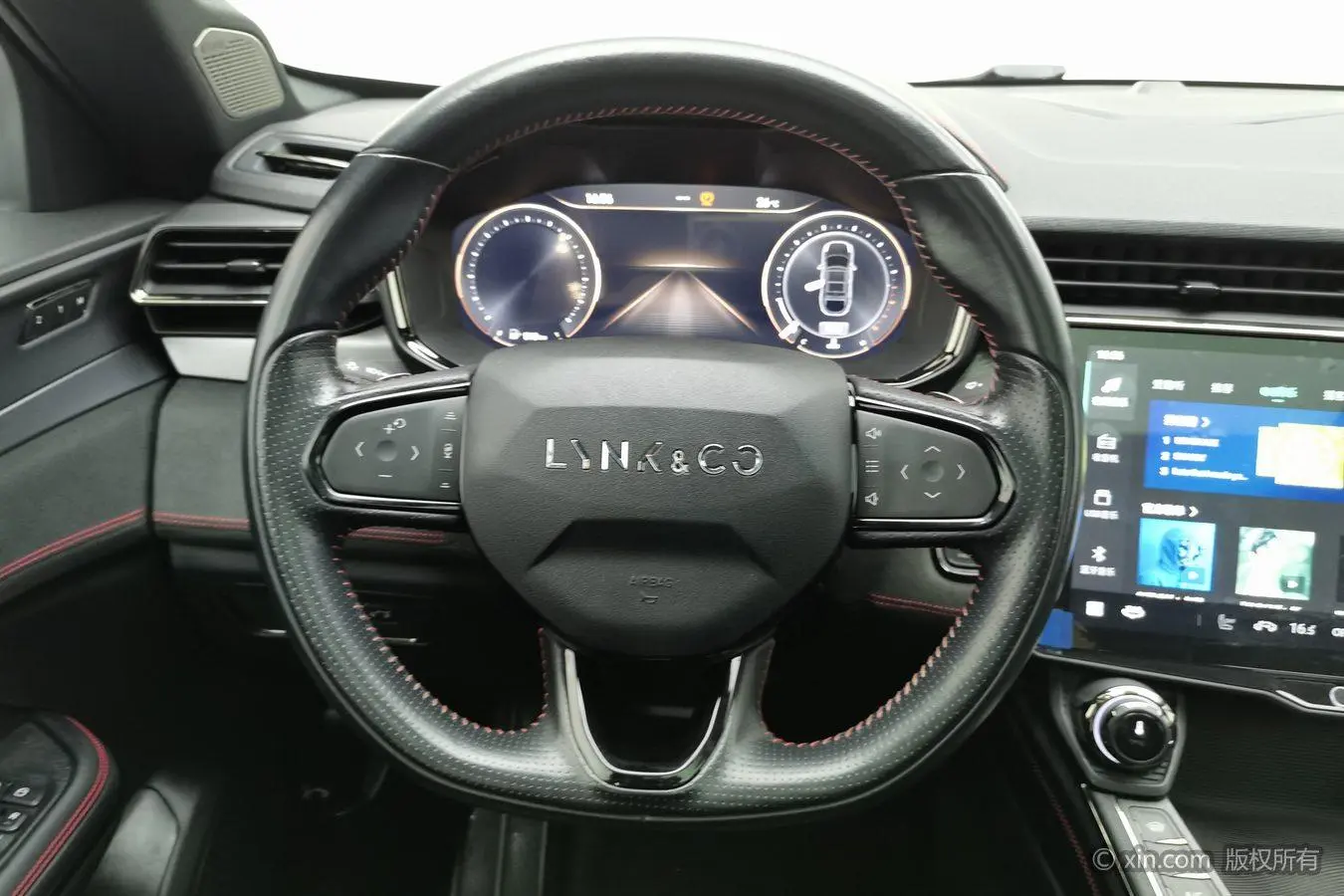 LYNK & CO Lynk 05 2.0TD four-wheel drive Halo