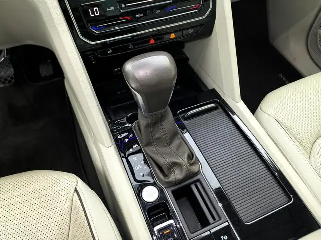 Volkswagen Weiran 380TSI Ultimate Edition