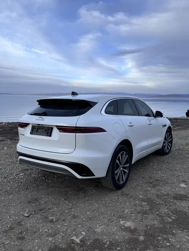 Jaguar Jaguar F-PACE 250PS R-Dynamic SE