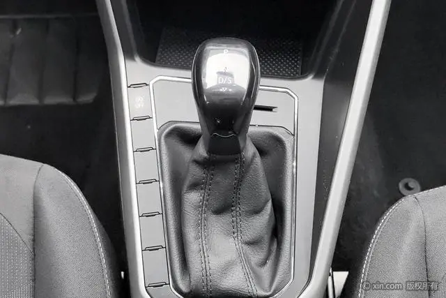 Volkswagen Polo Plus 1.5L Automatic Panoramic Enjoy Edition