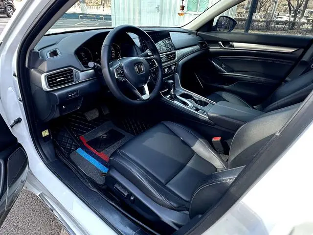Honda Accord 260TURBO Deluxe Edition