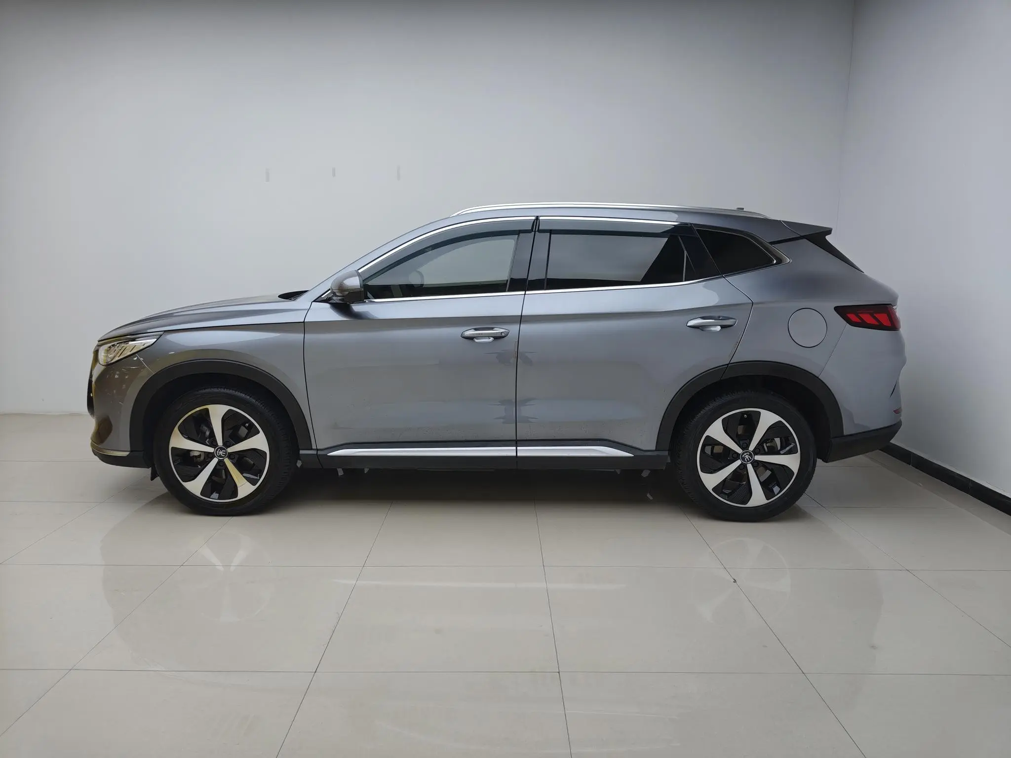 BYD Song PLUS DM DM-i 110KM two-wheel drive flagship PLUS