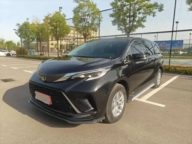 TOYOTA Grevia Smart electric hybrid dual engine 2.5L two-wheel drive comfort version