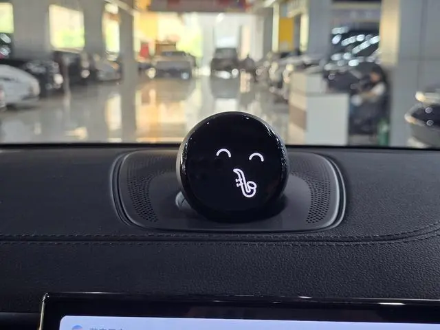 NIO NIO ES8 580KM six-seater version