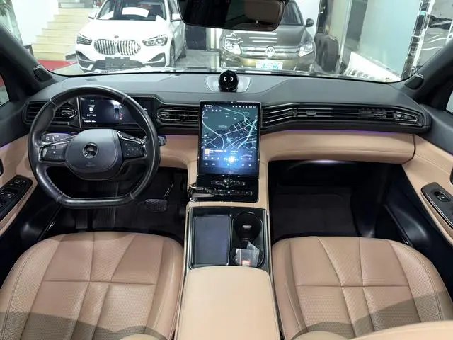 NIO NIO ES8 415KM base version six seats