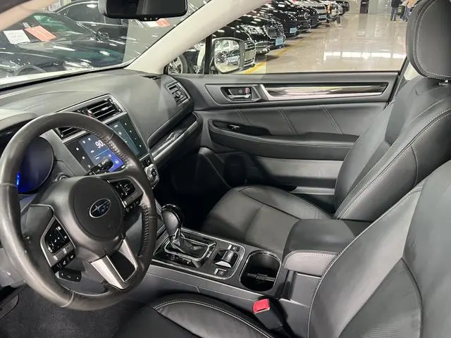 Subaru OUTBACK 2.5i Sports Navigation Version EyeSight