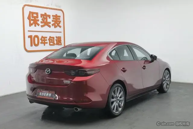 Mazda Mazda 3 Angkesaila 2.0L automatic quality dazzling version