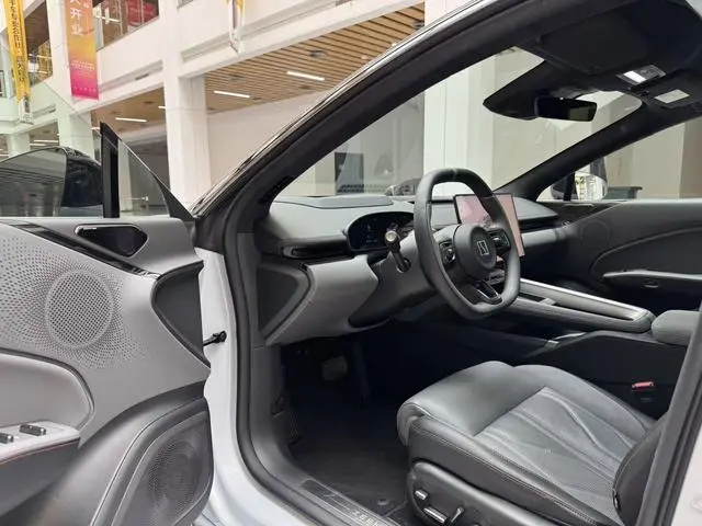 ZEEKR ZEEKR 007GT Four-wheel drive smart driving version 75kWh