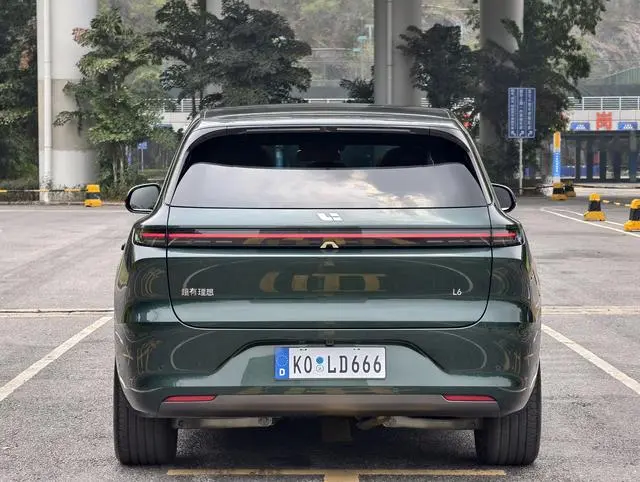 Li Auto Ideal L6 Pro version