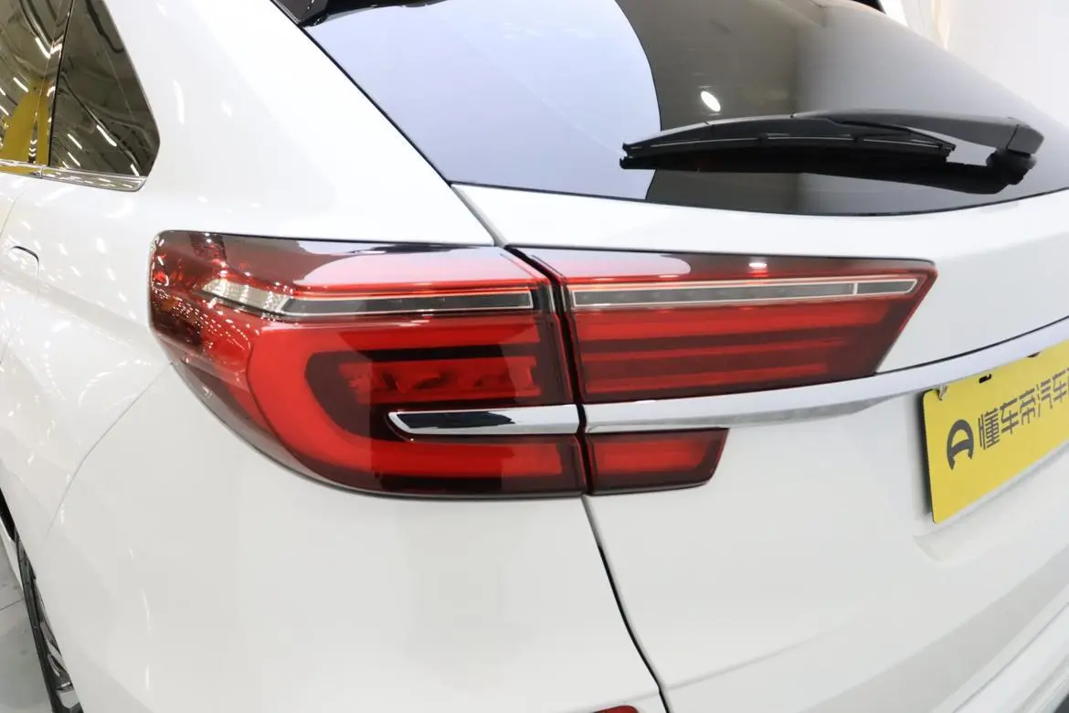 Honda Crown Road 370 TURBO 9AT Premium Edition AWD