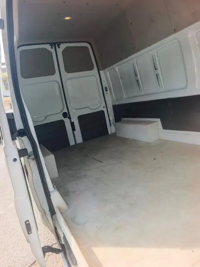 Ford The new generation of Quanshun Pro 2.2T manual van long axle 3 seats mid-top