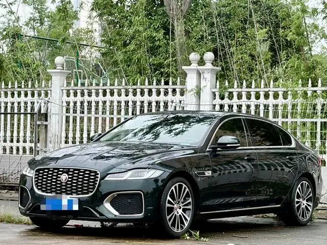 Jaguar Jaguar XFL 2.0T P250 two-wheel drive Exclusive Deluxe Edition