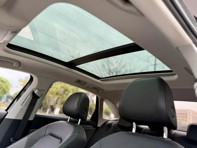 Volkswagen Sagitar 280TSI DSG Comfortable Smart Edition