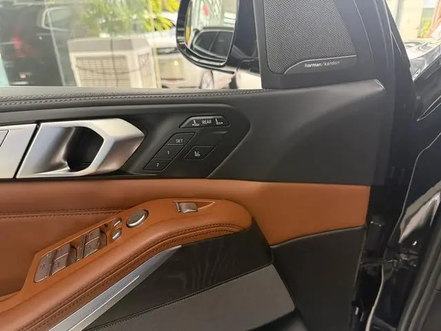 BMW BMW X7 xDrive40i Exclusive M Sports Suit