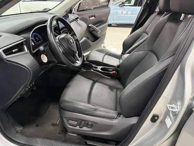TOYOTA Fenglanda 2.0L Smart Hybrid Dual Engine Premium Edition