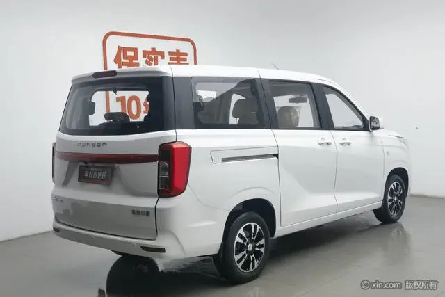 Dongfeng Fengguang Scenery E380 Standard Edition-Comfortable 7 Seats