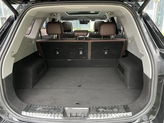 Chery Fulwin Tiggo 8 PRO Champion Edition 290T two-wheel drive Peak Edition 5 seats