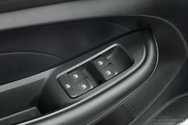 Roewe Roewe i5 1.5L automatic 4G Interconnection Linghao Version