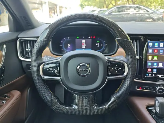 Volvo Volvo S90 PHEV T8 E-drive Hybrid Zhiyi Deluxe Edition