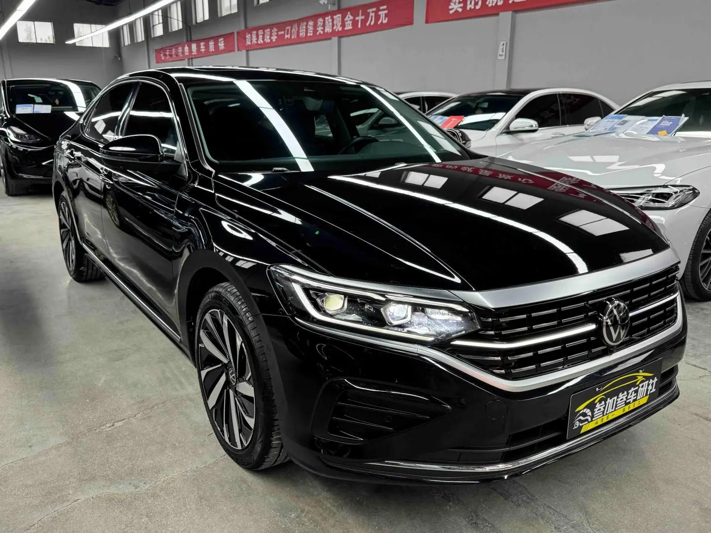 Volkswagen Passat 380TSI Deluxe Edition