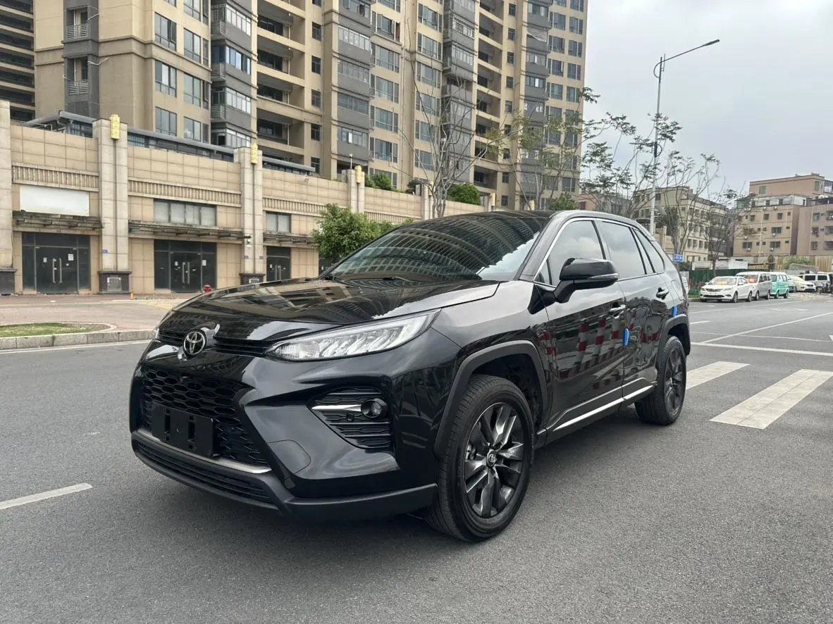 TOYOTA Wilanda 2.0L two-wheel drive luxury PLUS edition