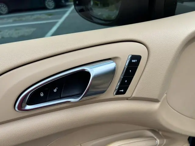 Porsche Cayenne Cayenne Platinum Edition 3.0T