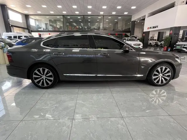 Volvo Volvo S90 PHEV T8 E-drive Hybrid Zhiyi Deluxe Edition