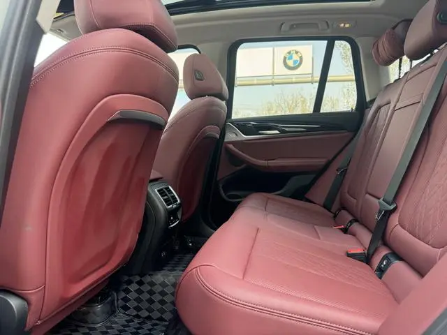 BMW BMW X3 Facelift xDrive25i M sports suit