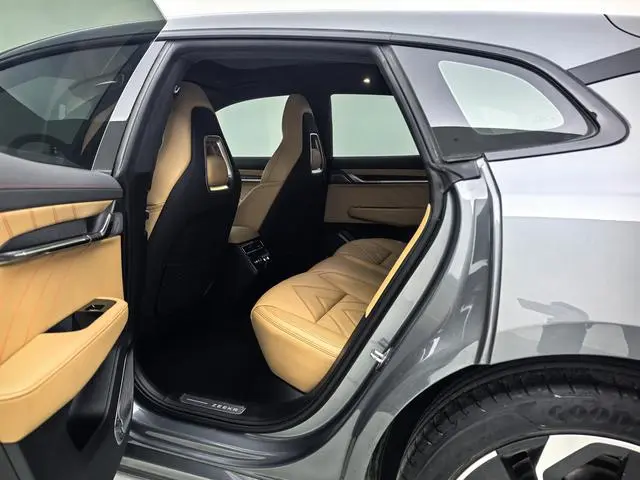 ZEEKR ZEEKR 001 ME version 100kWh four-wheel drive