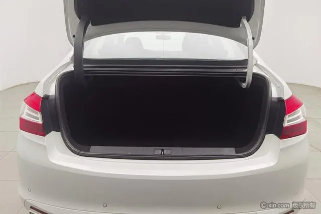 Peugeot Peugeot 408 1.6T Automatic Deluxe Edition