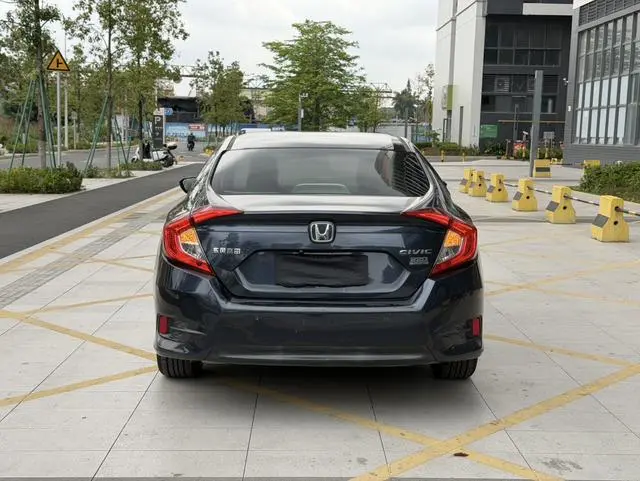 Honda Civic 220TURBO Manual Deluxe Edition