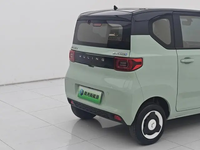 Wuling Wuling Hongguang MINIEV Macaron Premium Lithium Iron Phosphate