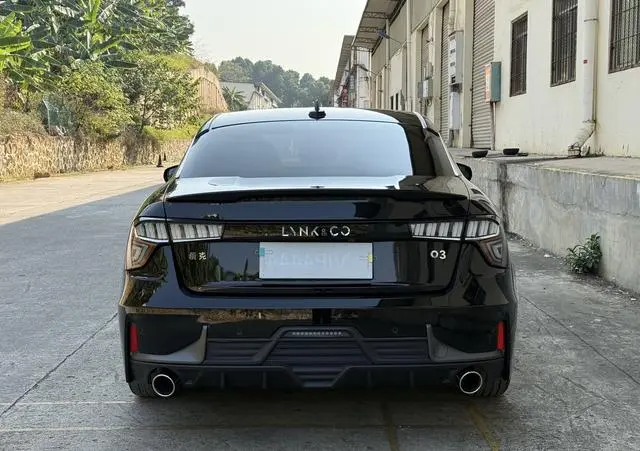 LYNK & CO Lynk 03 2.0 TD Automatic Champion Edition