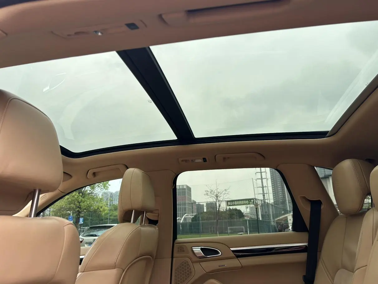 Porsche Cayenne Cayenne Platinum Edition 3.0T