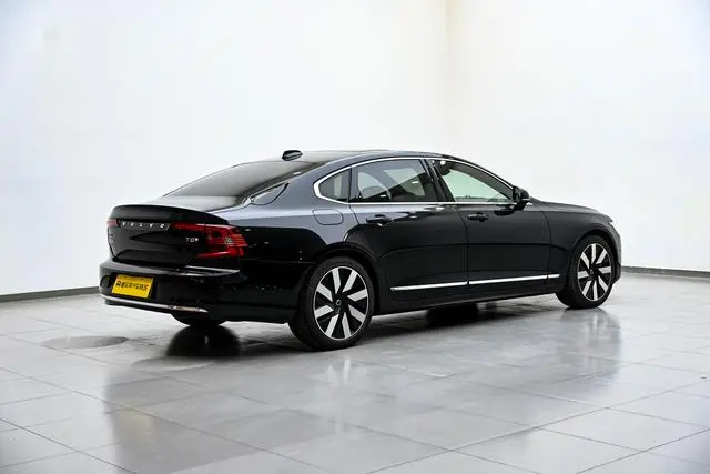 Volvo Volvo S90 PHEV T8 four-wheel drive long battery life Zhiya Deluxe Edition