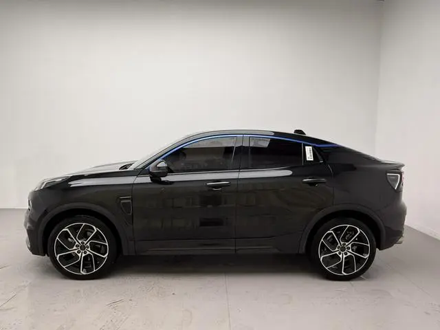 LYNK & CO Lynk 05 2.0TD two-wheel drive Halo