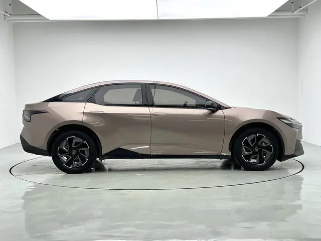 TOYOTA Toyota bZ3 Long battery life Premium