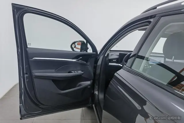 Roewe Roewe RX5 MAX 1.5T Automatic Transmission Deluxe Edition