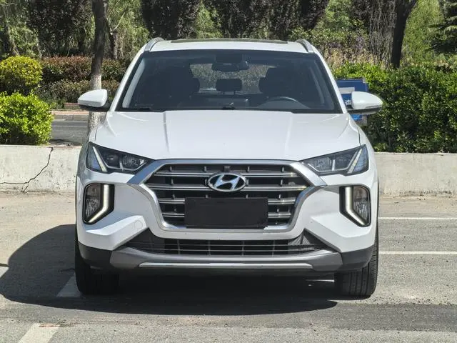 Hyundai Tucson 280TGDi dual-clutch two-wheel drive Zhilian version Country VI