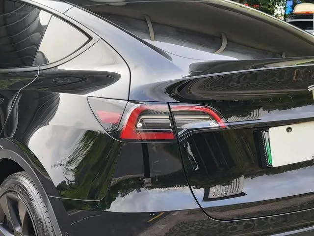 Tesla Model Y Facelifted rear-wheel drive version