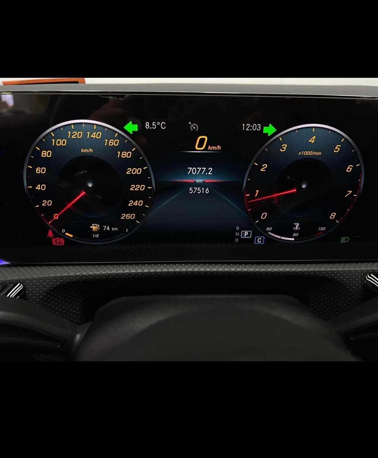 Mercedes-Benz Mercedes-Benz A-class A 200 L sports sedan fashion Version
