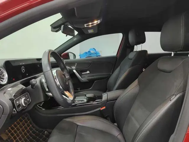 Mercedes-Benz Mercedes-Benz A-class A 200 L sports sedan fashion Version