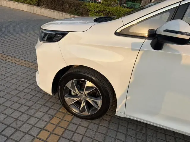 GAC Trumpchi M6 Pro 270T AT Deluxe Edition