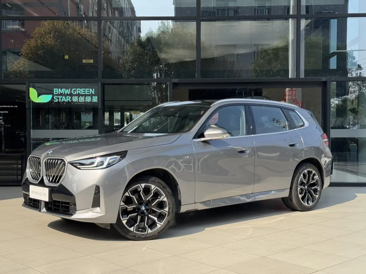 BMW BMW X3 xDrive30L leading M sports suit