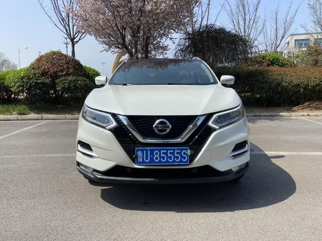 Nissan Qashqai 2.0L XV Prem.Deluxe Edition